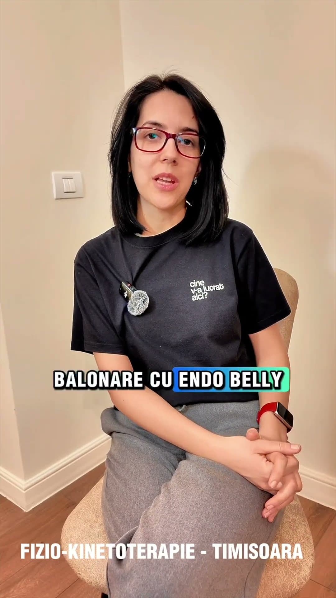 Cadru din filmulețul „Cum te poate ajuta un kinetoterapeut dacă ai endometrioză?”